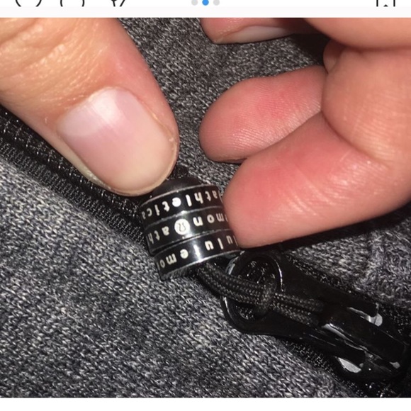 Lululemon Scuba Jacket Size 4 - Picture 3 of 3